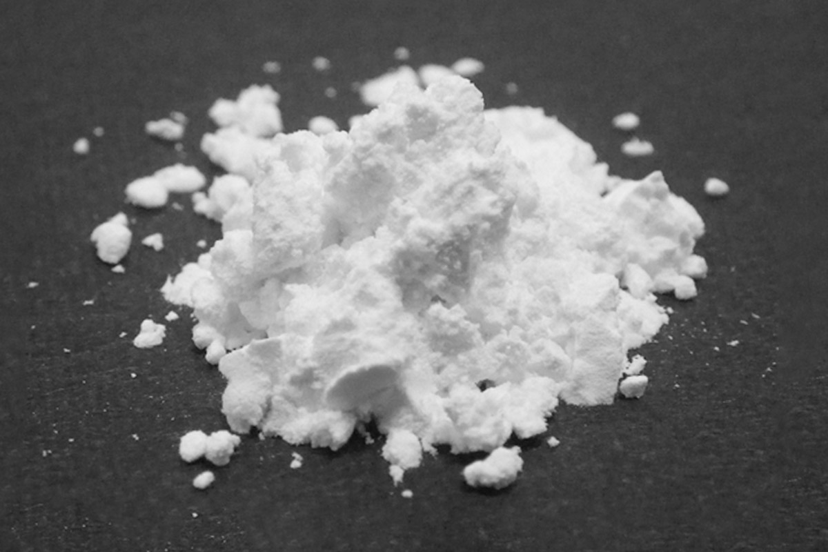 写真:高純度酸化スカンジウム(純度:99.9%)粉末