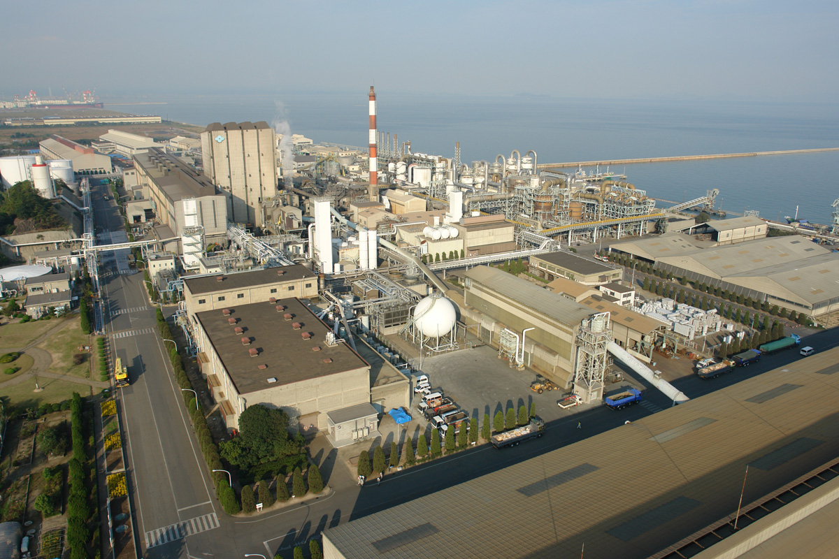 写真:東予工場